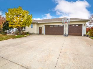 2107 Crystal Ave SE, Aberdeen, SD 57401