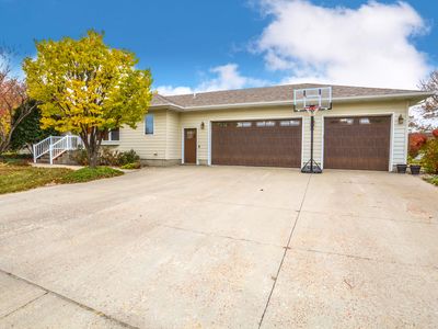 2107 Crystal Ave SE, Aberdeen, SD, 57401