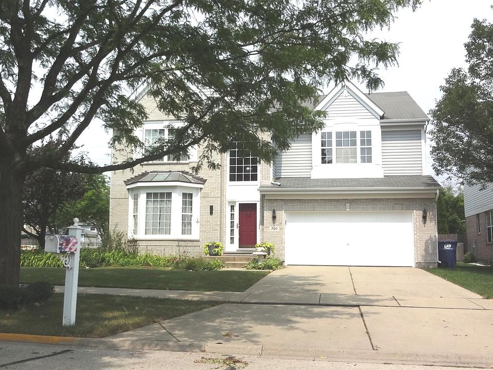 1st image of 701 Meadow Dr