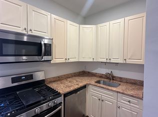 604 Chapel St #3C, New Haven, CT 06511