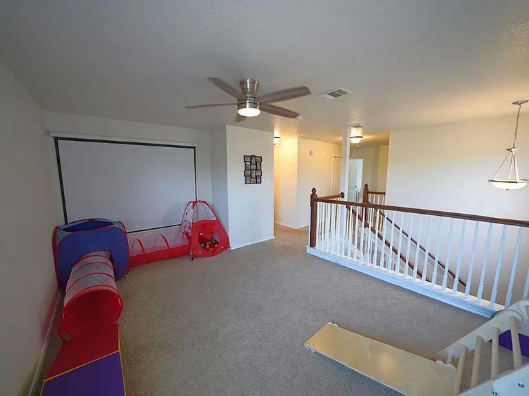 740 Fountain Gate — Photo 30