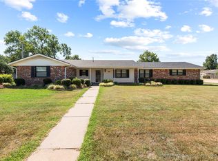 6001 Harvard Dr, Bartlesville, OK 74006