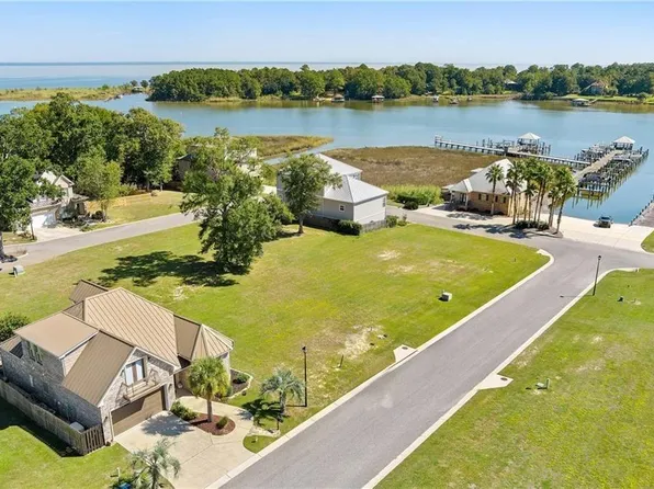 11753 W Gate Dr, Theodore, AL 36582