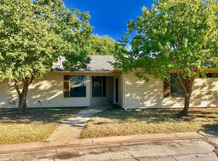 812 Fort Gates Dr, Waco, TX 76708