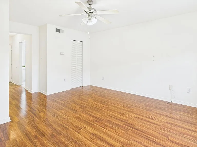 3510 E Richmond Rd #2 — Photo 5
