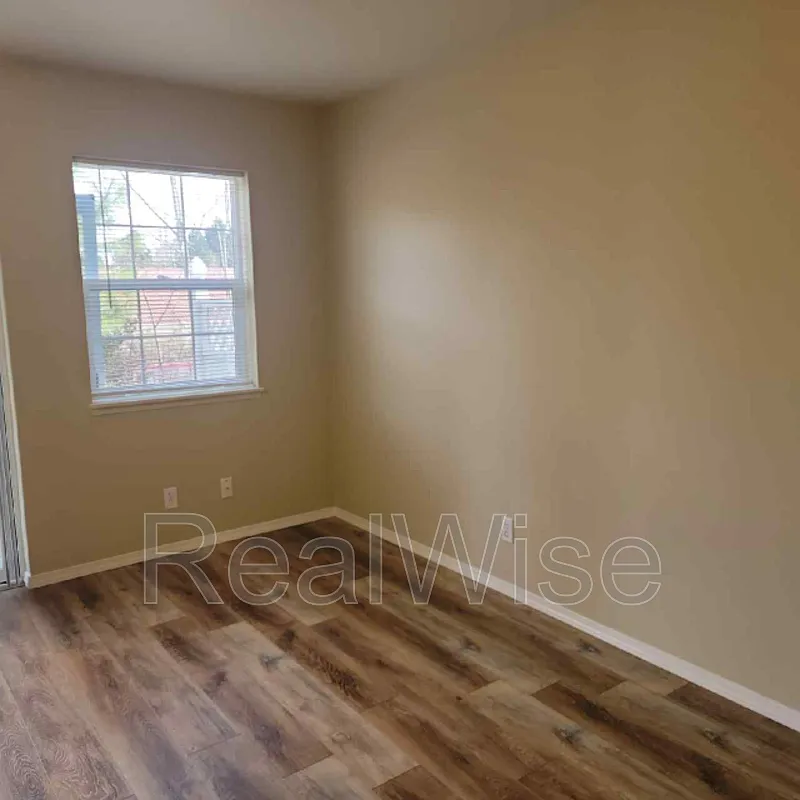 2 bed, 2.5 bath, 1144 sqft, $1,850 — Photo 4
