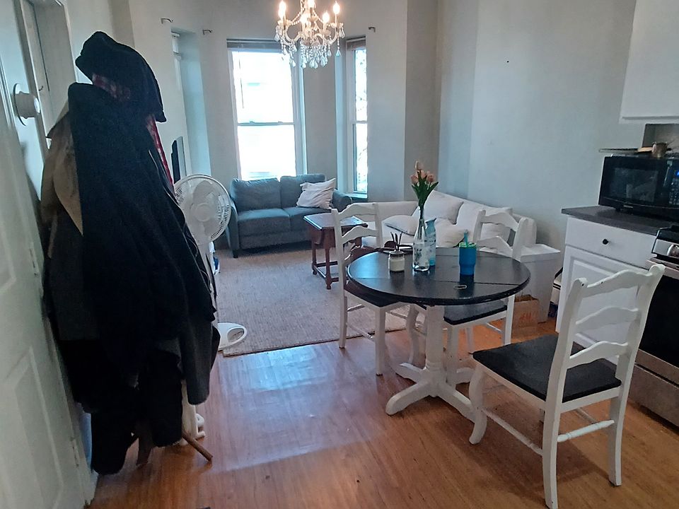 2nd image of 94 Hammond St APT 2