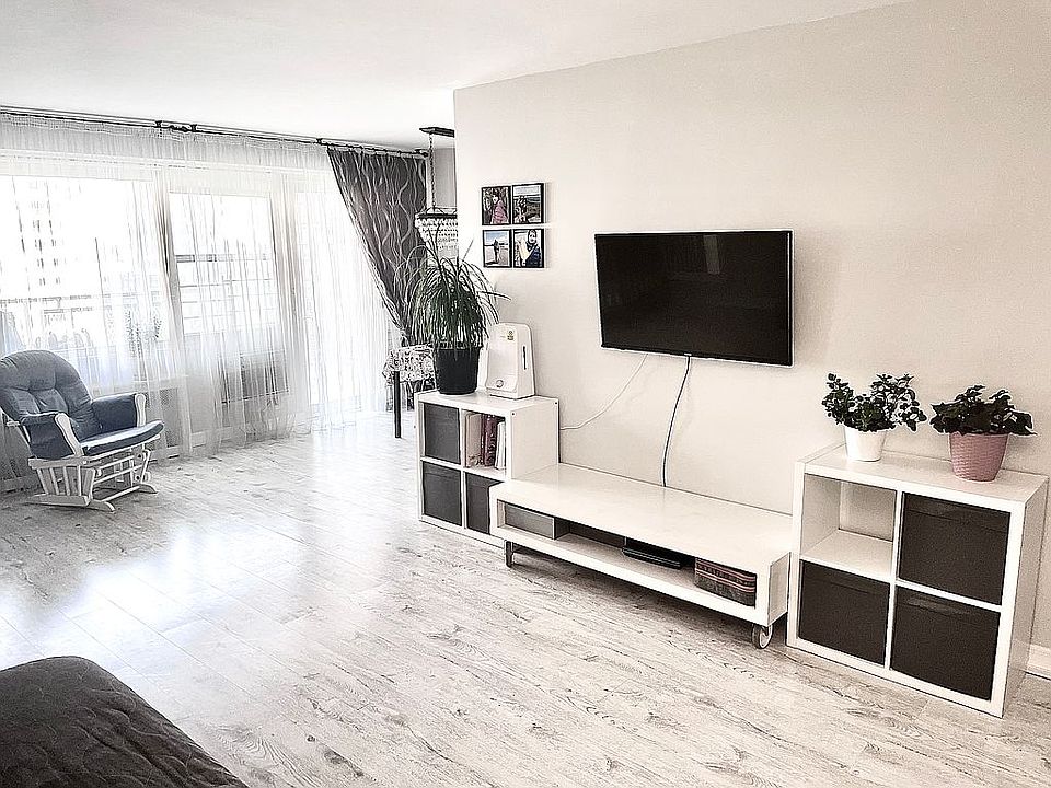 1st image of 2928 W 5th St APT 8S