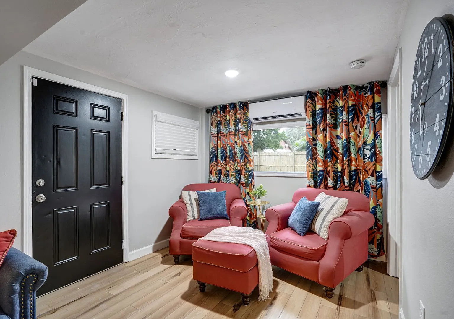MAVE 4705 Hollingsworth Ave, SRQ 34233 — Photo 2