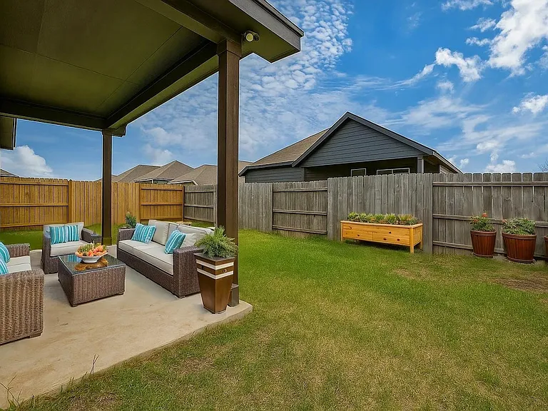 200 Catalina Cove Dr — Photo 39
