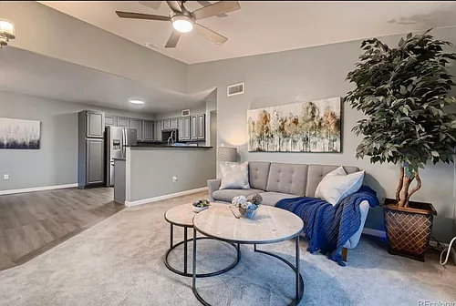 1090 Opal St #202 Photo 1