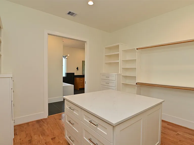 1733 Du Barry Ln — Photo 29