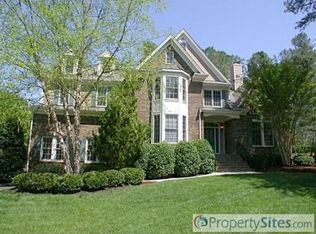 204 Edgemore Ave, Cary, NC 27519