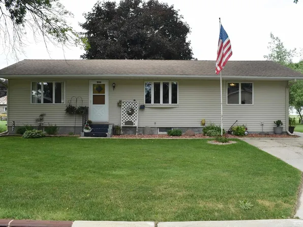 509 Elm St, Osage, IA 50461