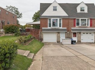 730 Millwood Rd, Philadelphia, PA 19115
