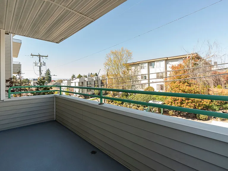Nordhaven Apartments — Photo 16