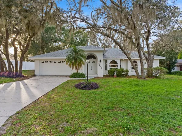 7120 Centerhill Dr, Lakeland, FL 33809