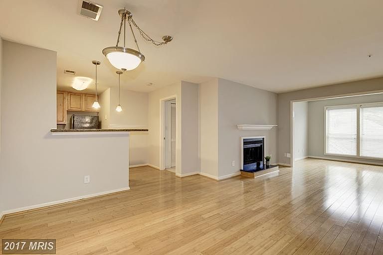 1st image of 3176 Summit Square Dr #4-B10