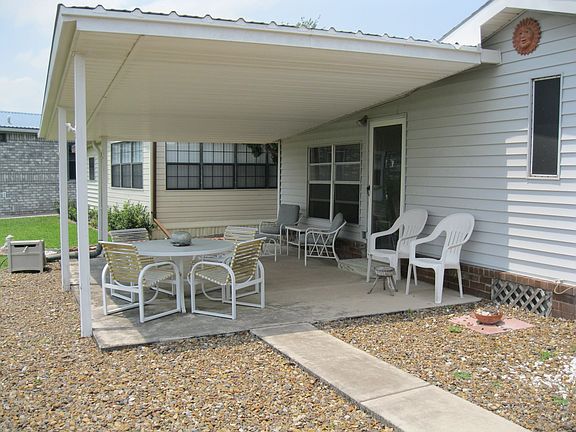 3rd image of 2033 Michigan Dr