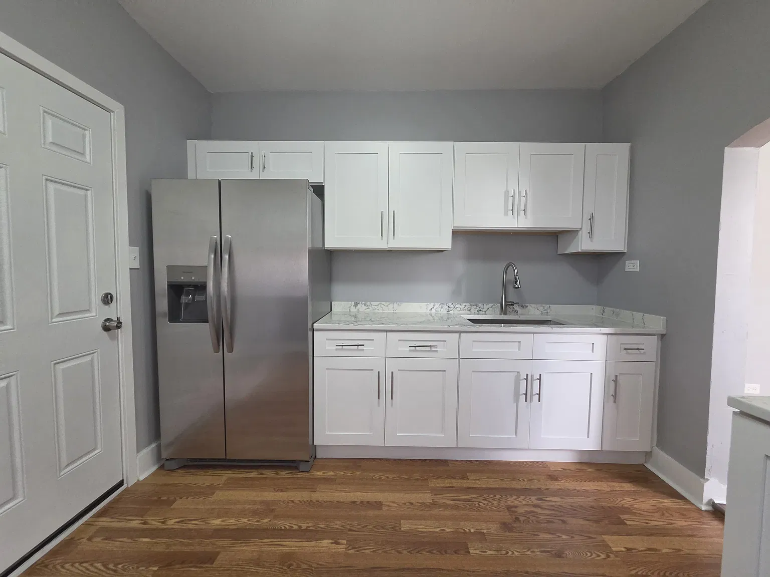 2 bed, 600 sqft, $1,600 — Photo 3