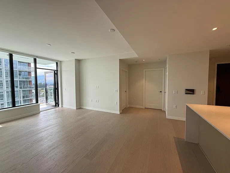 707 W 15th St #707 — Photo 9