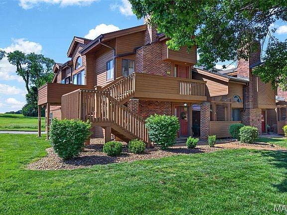 2nd image of 208 Kipling Way