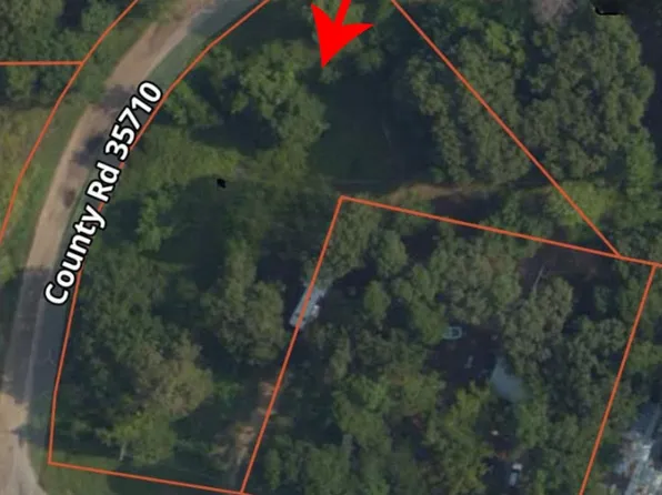 1390 Fm 906 W, Powderly, TX 75473