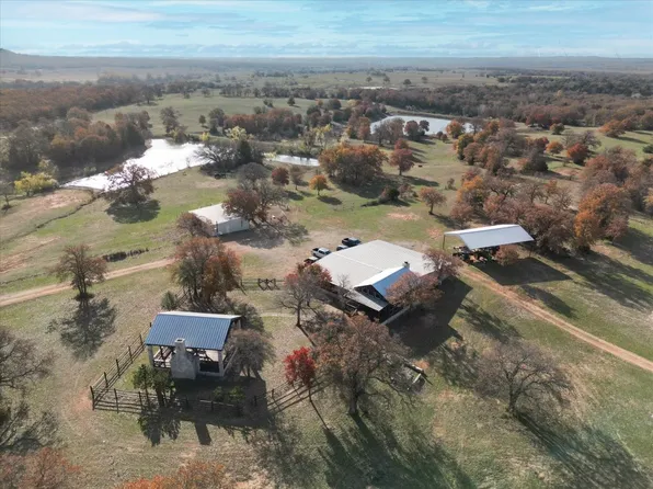 1133 Bean Farm Ln, Forestburg, TX 76239