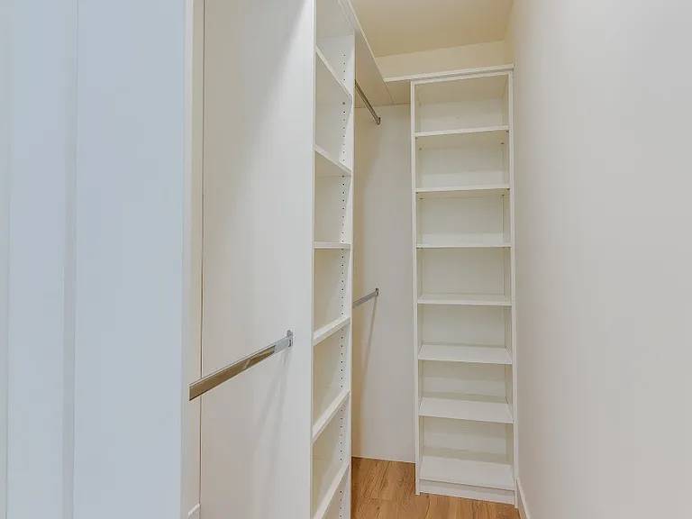 10385 Ilona Ave — Photo 30