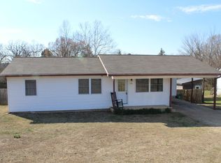 1116 N Estes Ave, Yellville, AR 72687