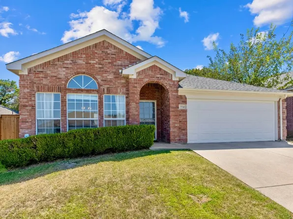 7740 Briarstone Ct, Fort Worth, TX 76112