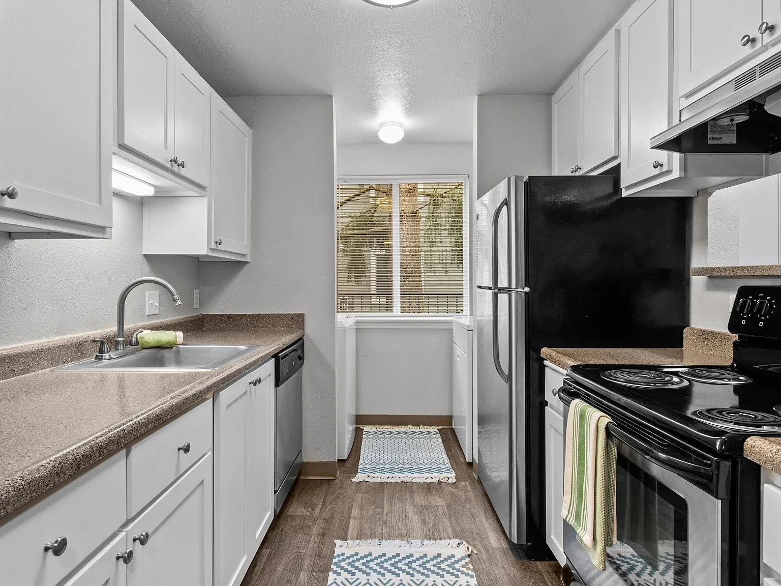 Maybeck at the Bend Apartments — Photo 3