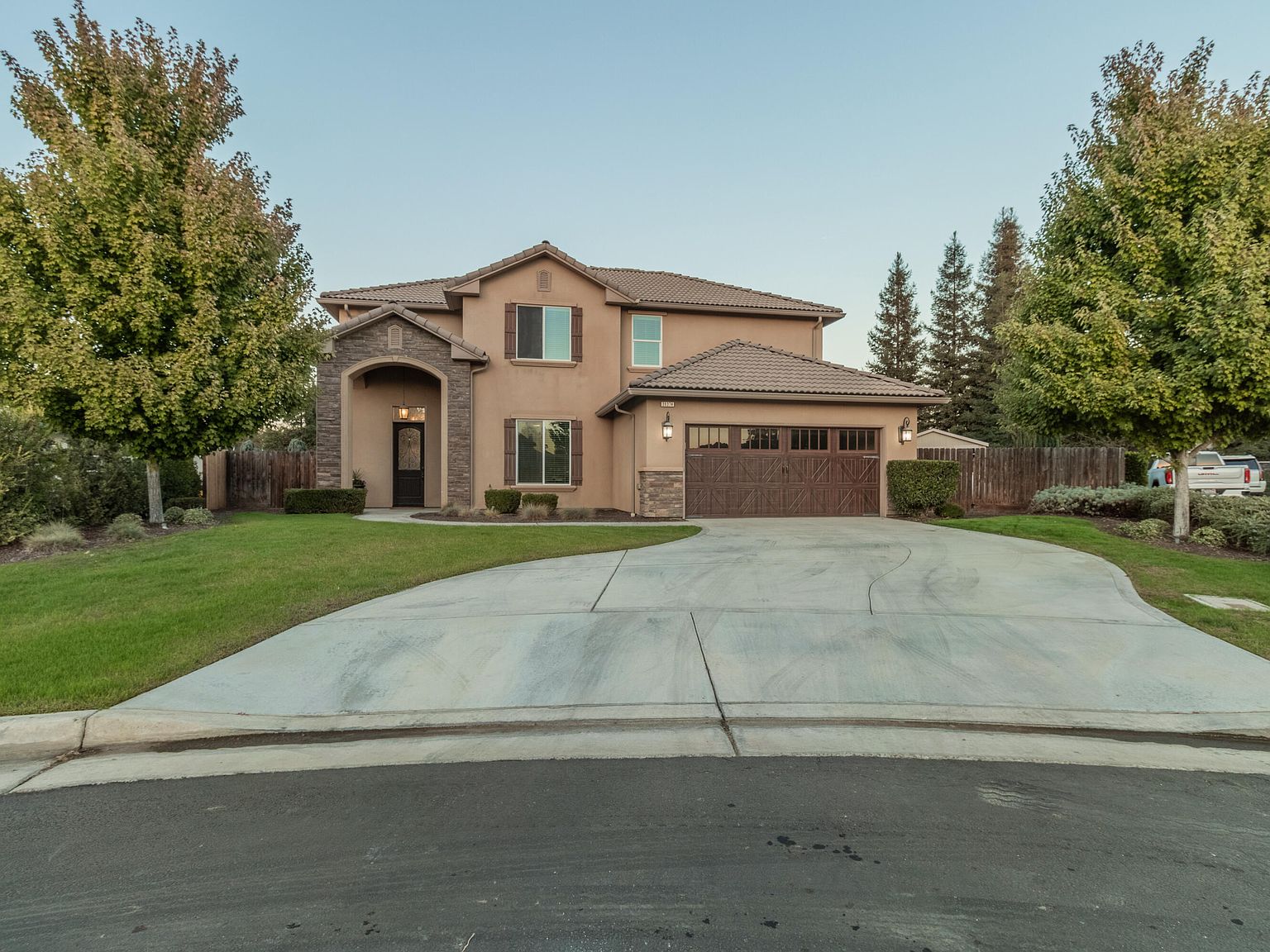 39374 Holly Oaks Lane