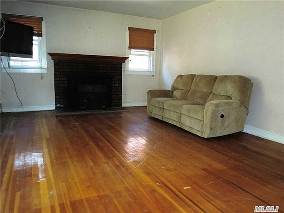 4th image of 11 Laurel Ave