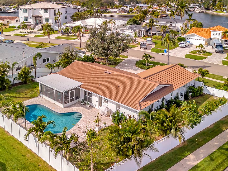 1st image of 900 Eden Isle Dr NE