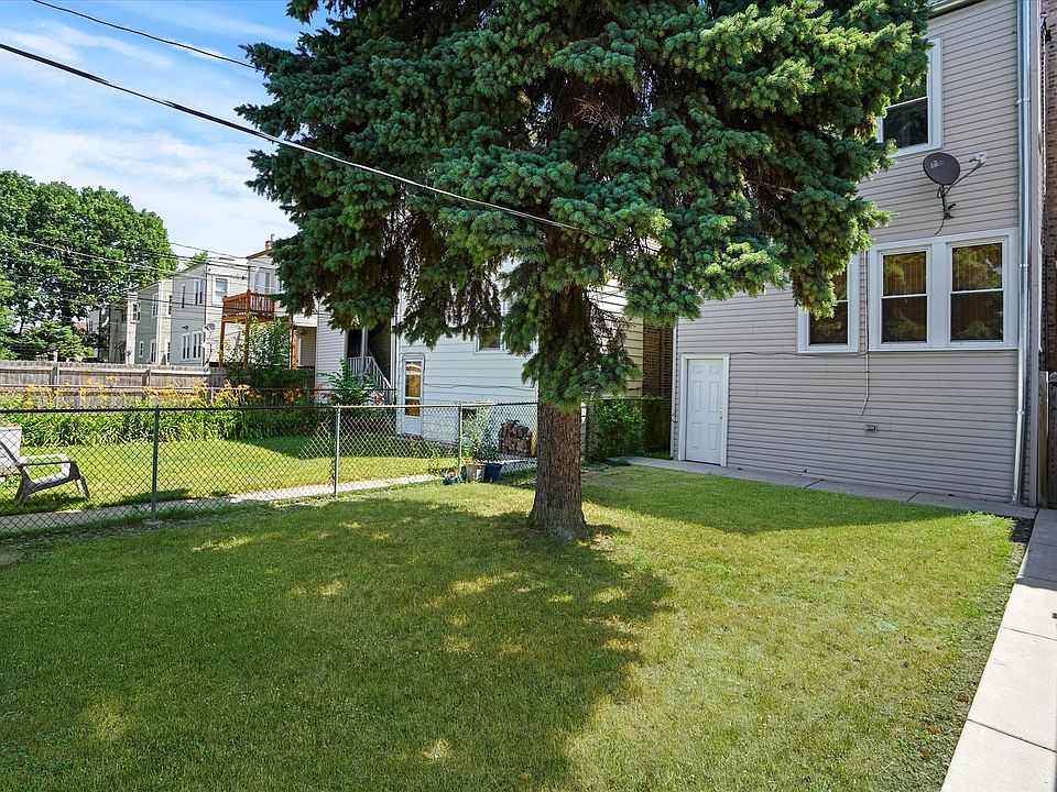 2nd image of 3636 N Albany Ave