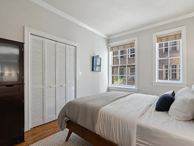 70 E Scott St #308 — Photo 19