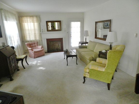 2nd image of 1105 NW Branch Street