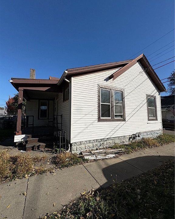1st image of 9 Caho St