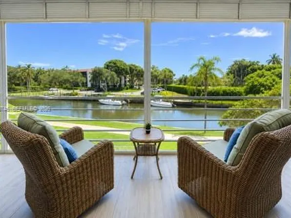 769 Jeffery St #2-205, Boca Raton, FL 33487