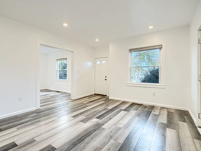 13 Summerfield Rd — Photo 7