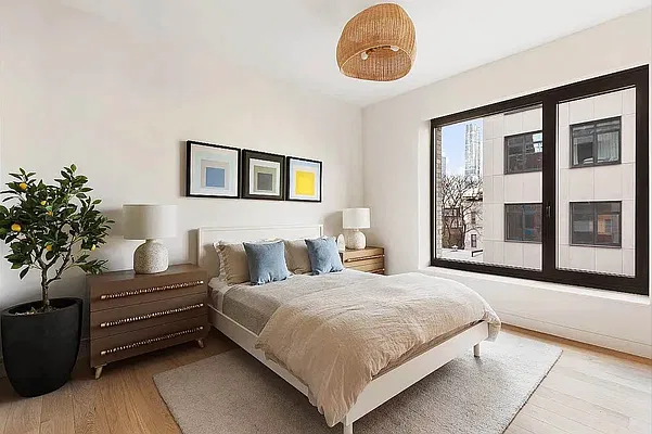 Bedroom, photo 1