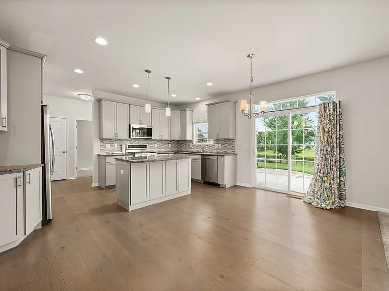 406 Mary Ann Cir — Photo 10