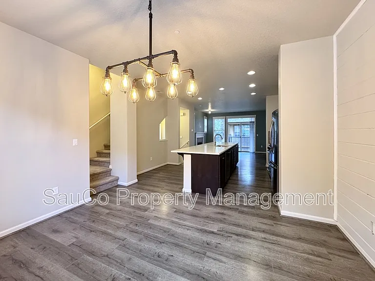 175 NE 80th Ave — Photo 10