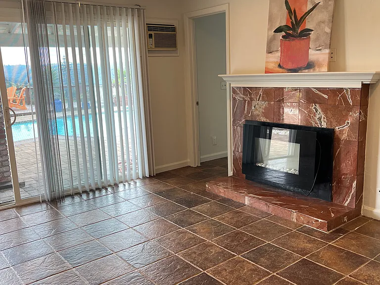 35 Kent Ct — Photo 5