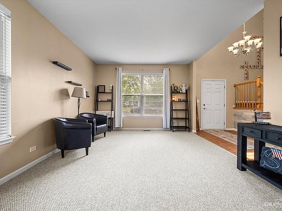 5th image of 2928 Darley Dr