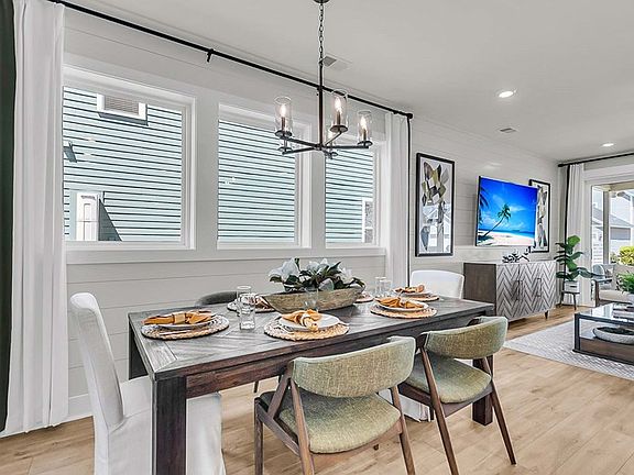 The Meadowview - Dining