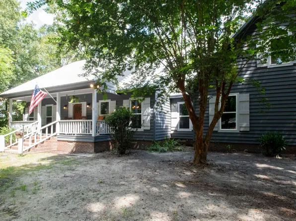 928 Hamp Chesser Rd, Folkston, GA 31537