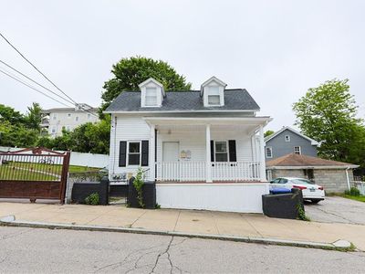 24 Vale St, Providence, RI, 02908