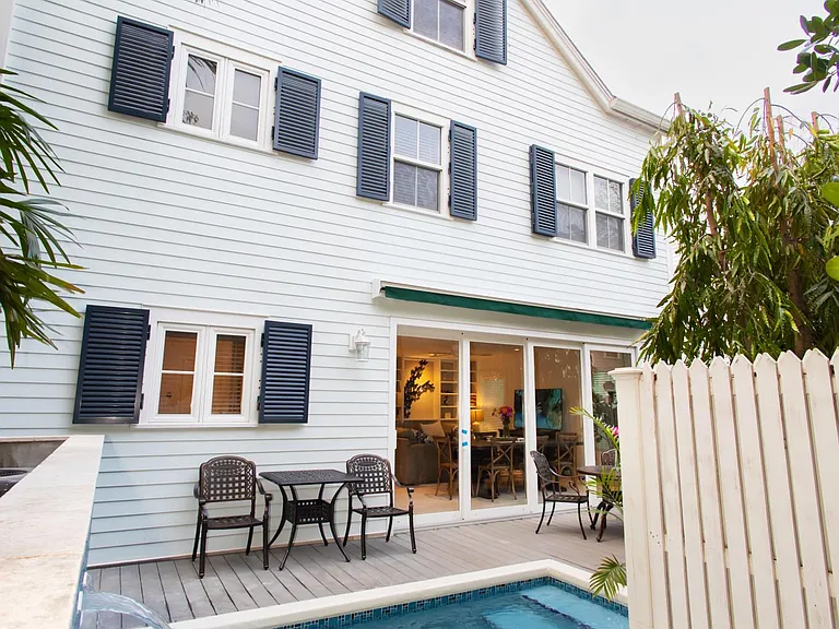 814 Ashe St — Photo 19